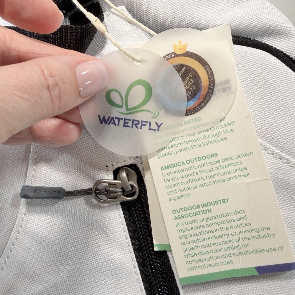 waterfly crossbody sling backpack White Multiple Pockets NEW with Tags - Picture 3 of 14